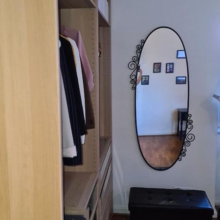 Gemuetliches Zimmer In Einer Altbauwohnung In Der Stadt Würzburg Kültér fotó